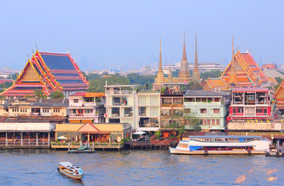 Find low fare tickets to Chao Phraya river and Wat Pho temple in Bangkok