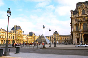 Get discount flights to Louvre in Paris
