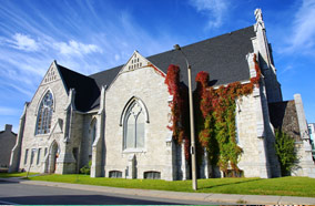 Get discount flights to Holy Trinity Baptist Church in Kingston