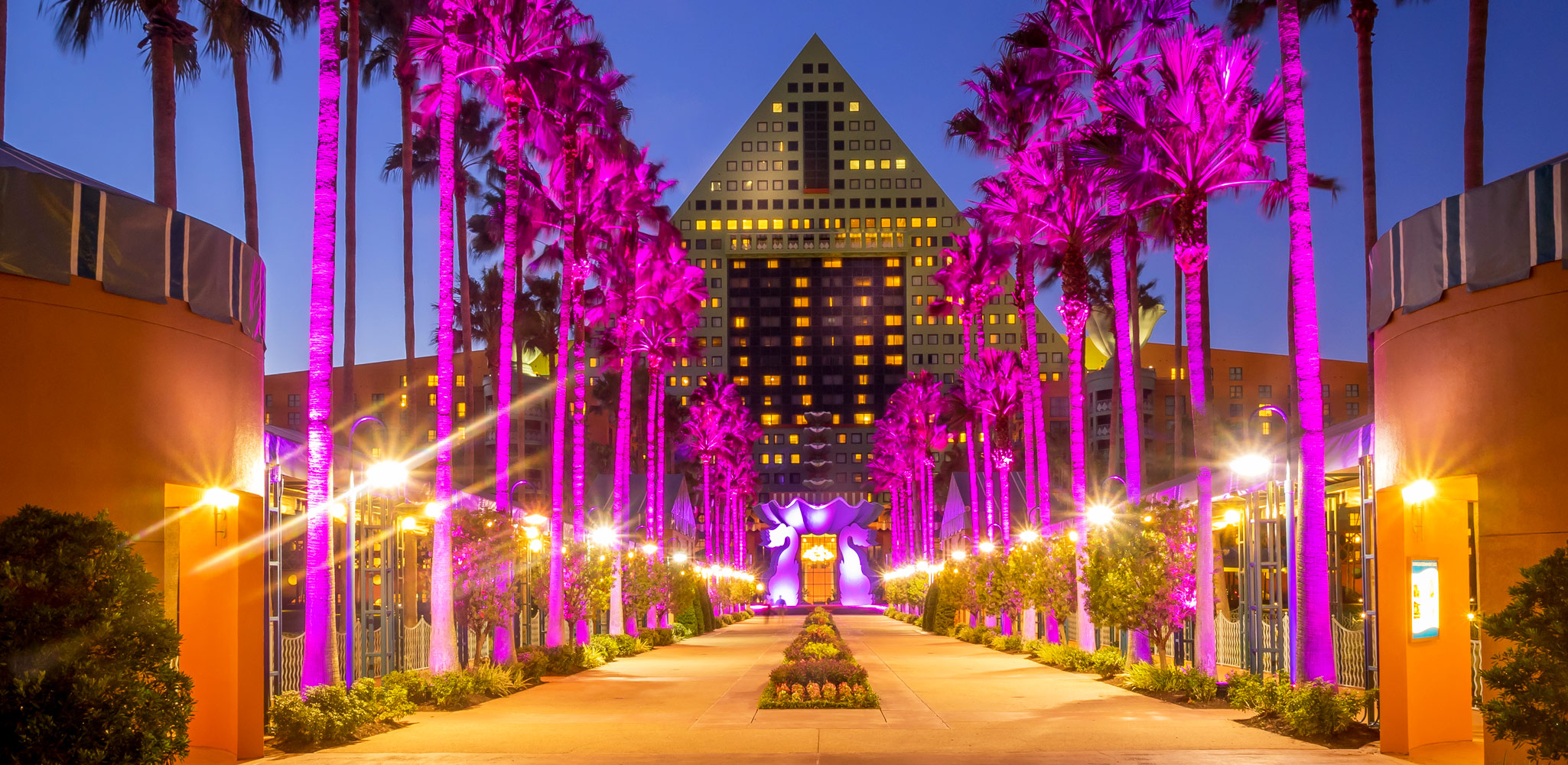 Hotels Across Disneyland Maingate - chewoodesign
