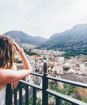 How to stay safe while traveling solo