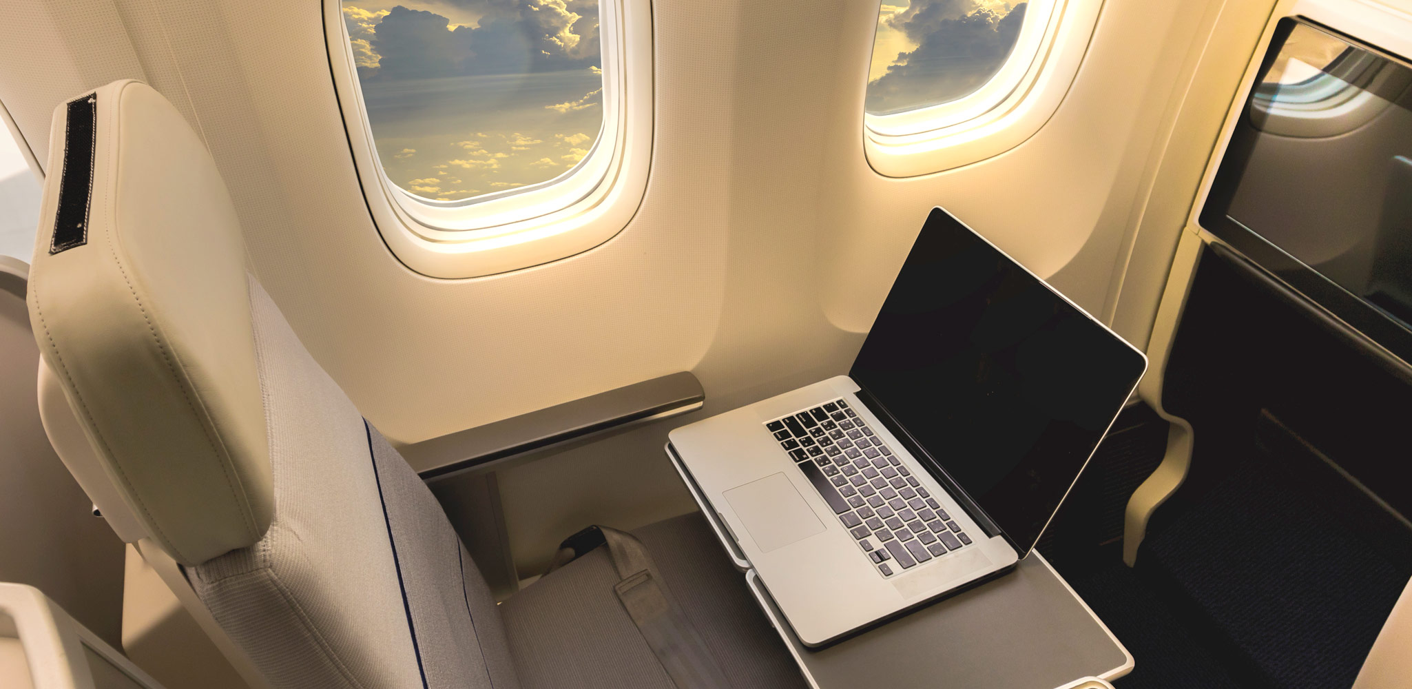 Connecting-In-Air